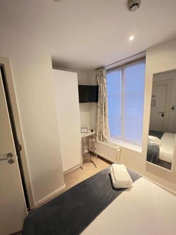 Capsulehotel Olit Cathedrale *