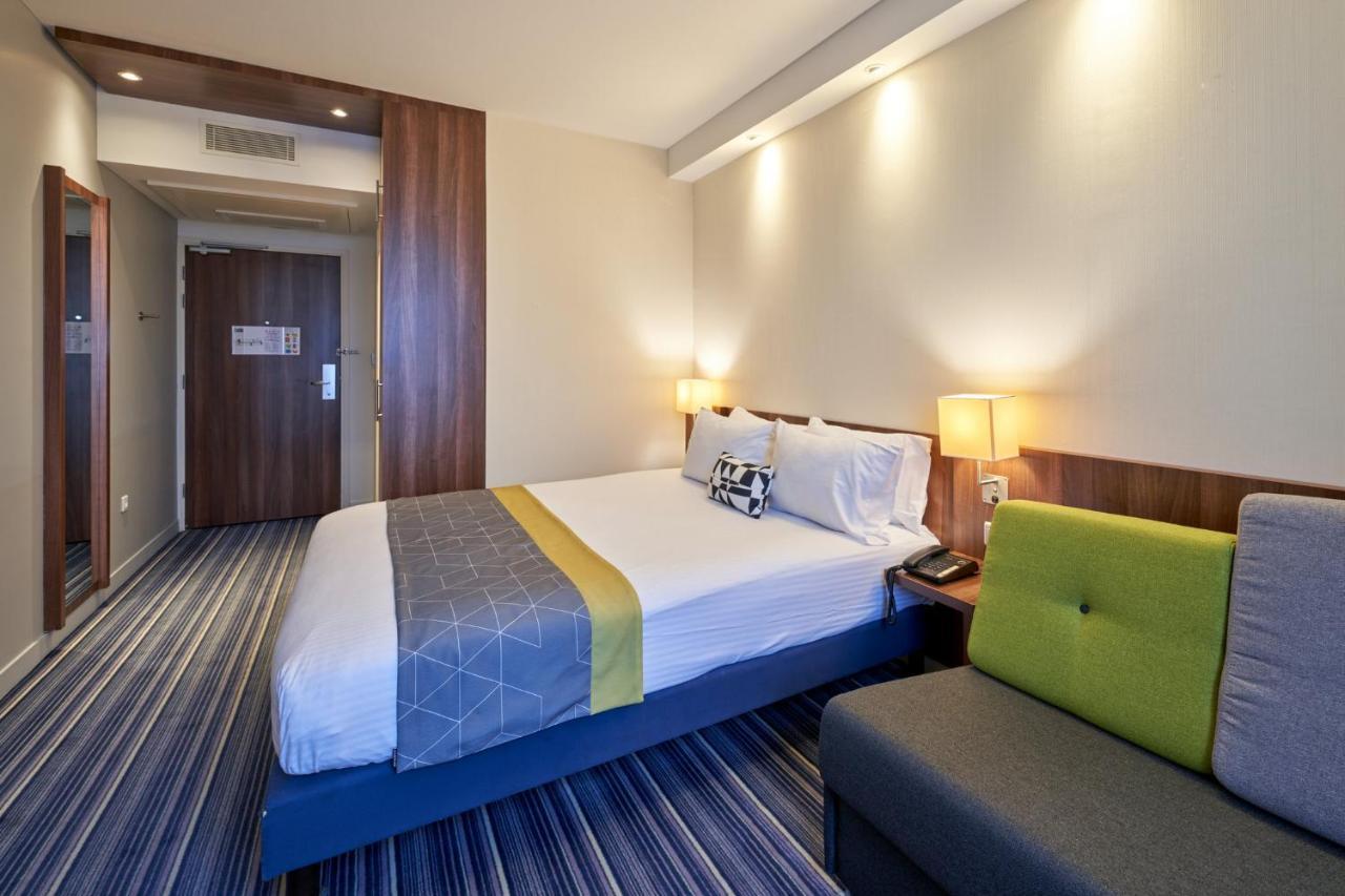 Otel Express Centre By Ihg