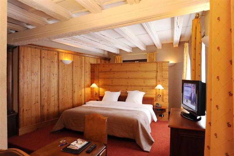 Hotel De L'europe By Happyculture 4*