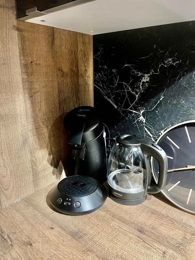 A 10 Min Du Centre De Netflix Apartment