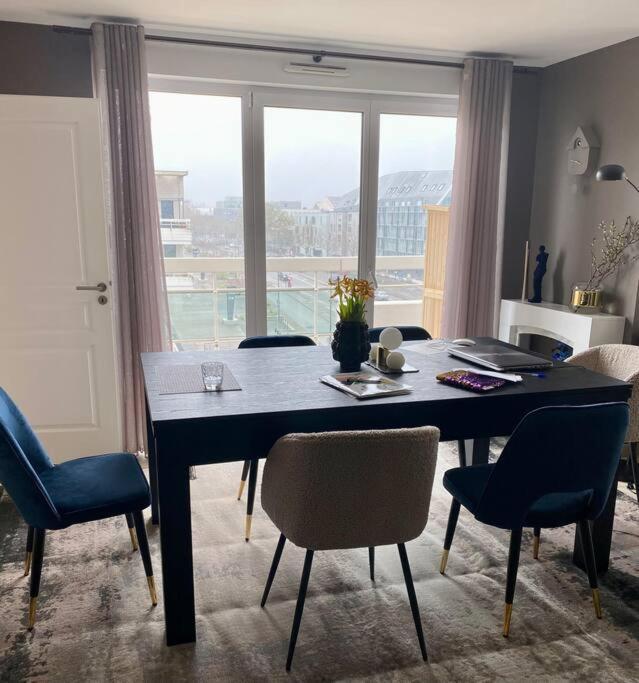 Appartement Climatise 3 Etoiles T3 Chic A Avec Billard Et Terrasse