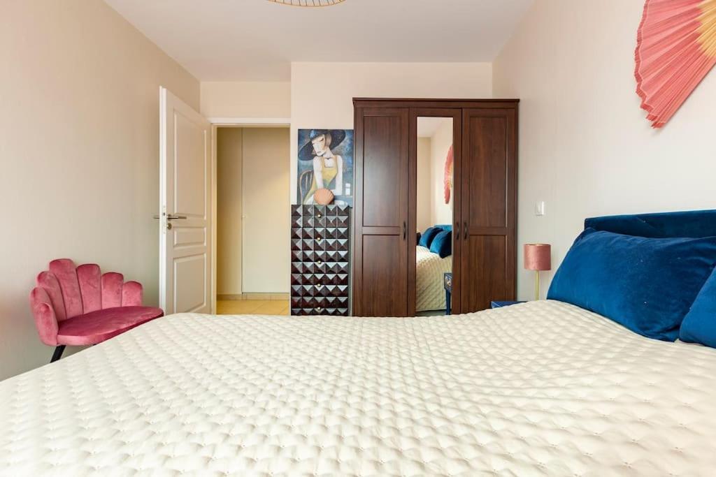 Appartement Climatise 3 Etoiles T3 Chic A Avec Billard Et Terrasse Strasbourg