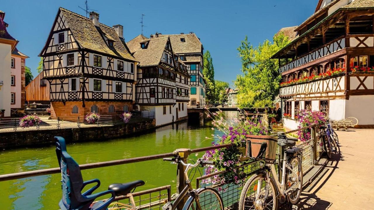 Courtine - Le Calme Au Centre Daire Strazburg