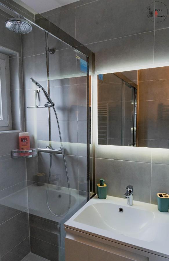 Apartment Chez La Clo' - Joli 2 Pieces, Parking Gratuit, Acces Direct Tram 2 Min A Pied