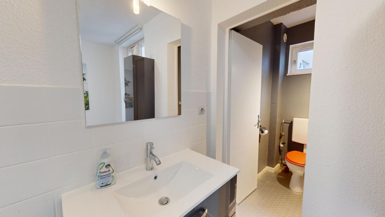 Au Bord De L'eau Apartment *