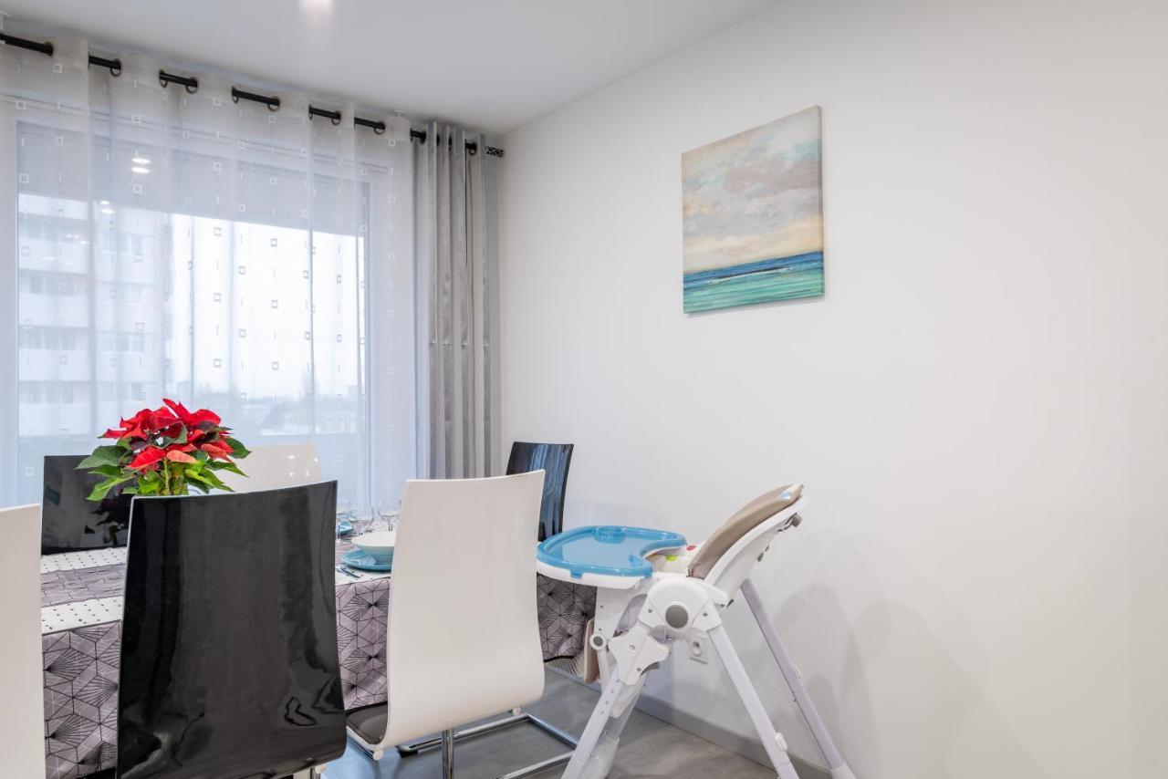 Apartment Chez Lea - Famille, Parking, Balneo - 15min Centre *