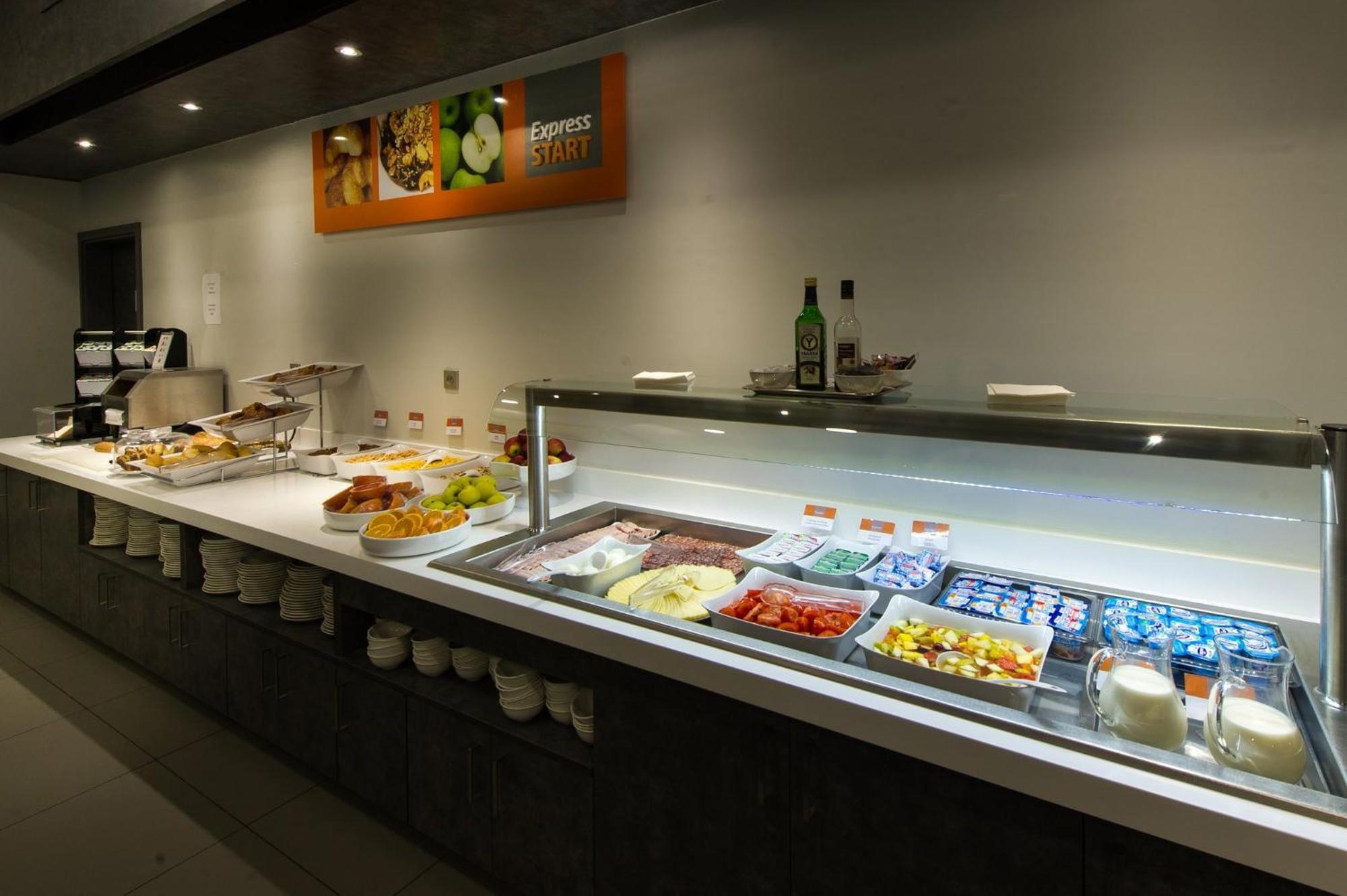 Otel Express Centre By Ihg 3*