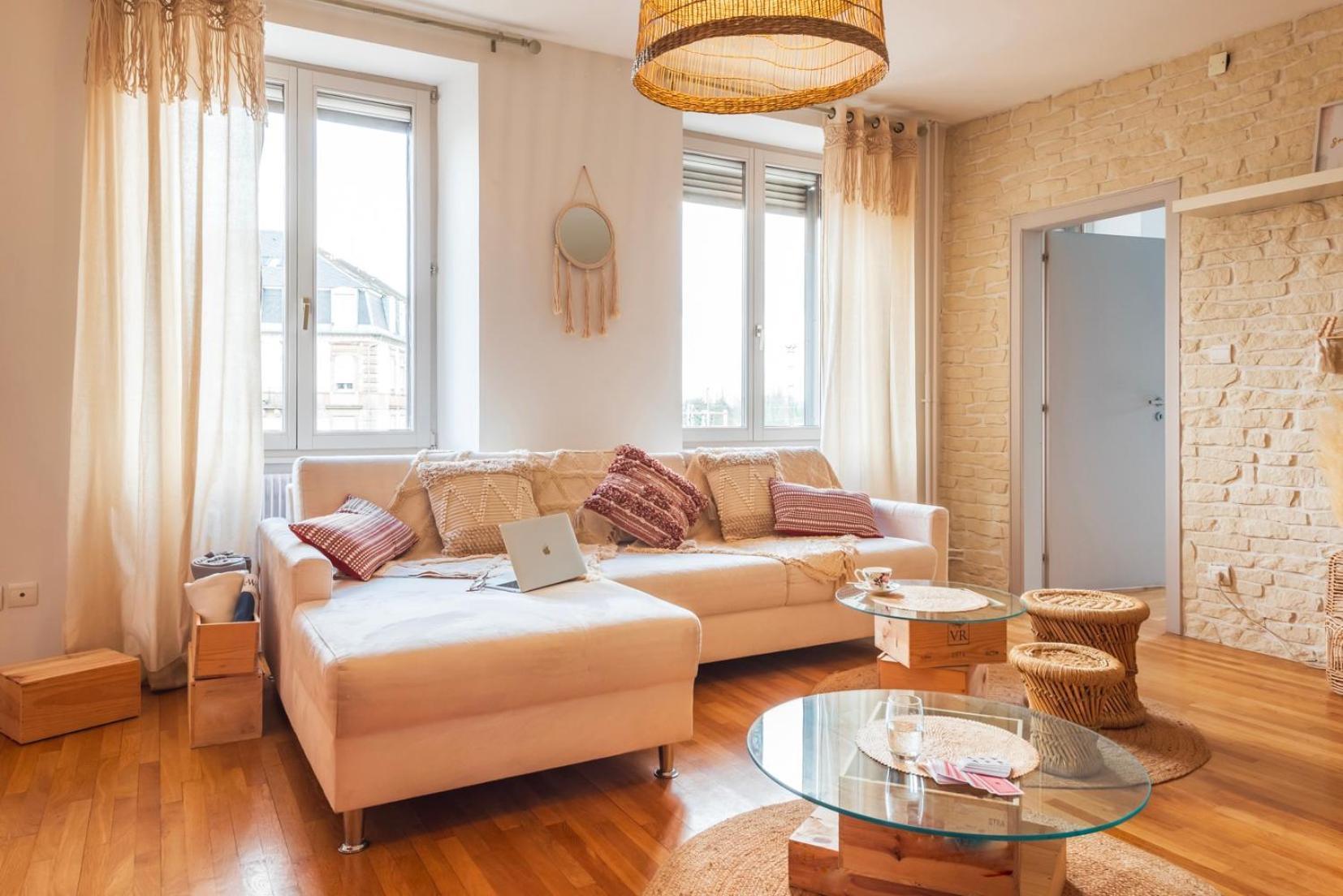 Appartement Nouveau - Faubourg National - En Face De La Gare