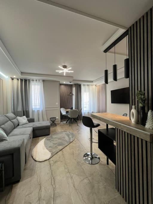 Luxueux Pres De La Cathedrale Appartement