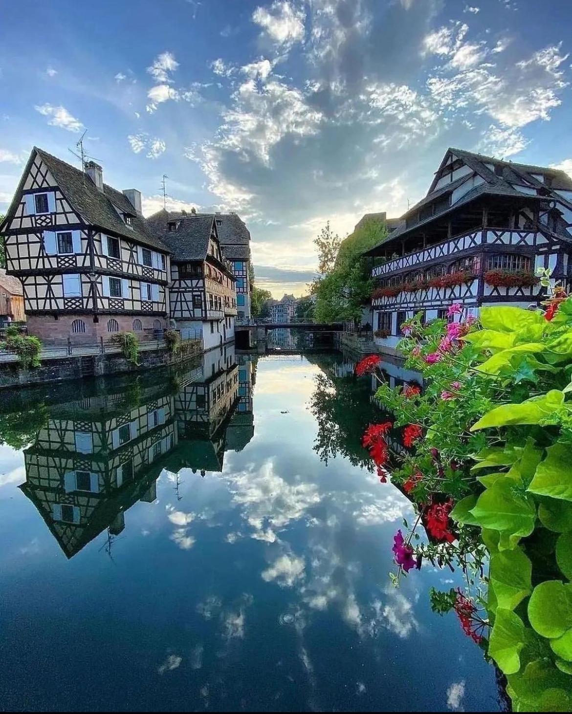 Calme Avec Balcon, A 4km Du Centre, Parking, Wi-fi, Netflix Gratuit