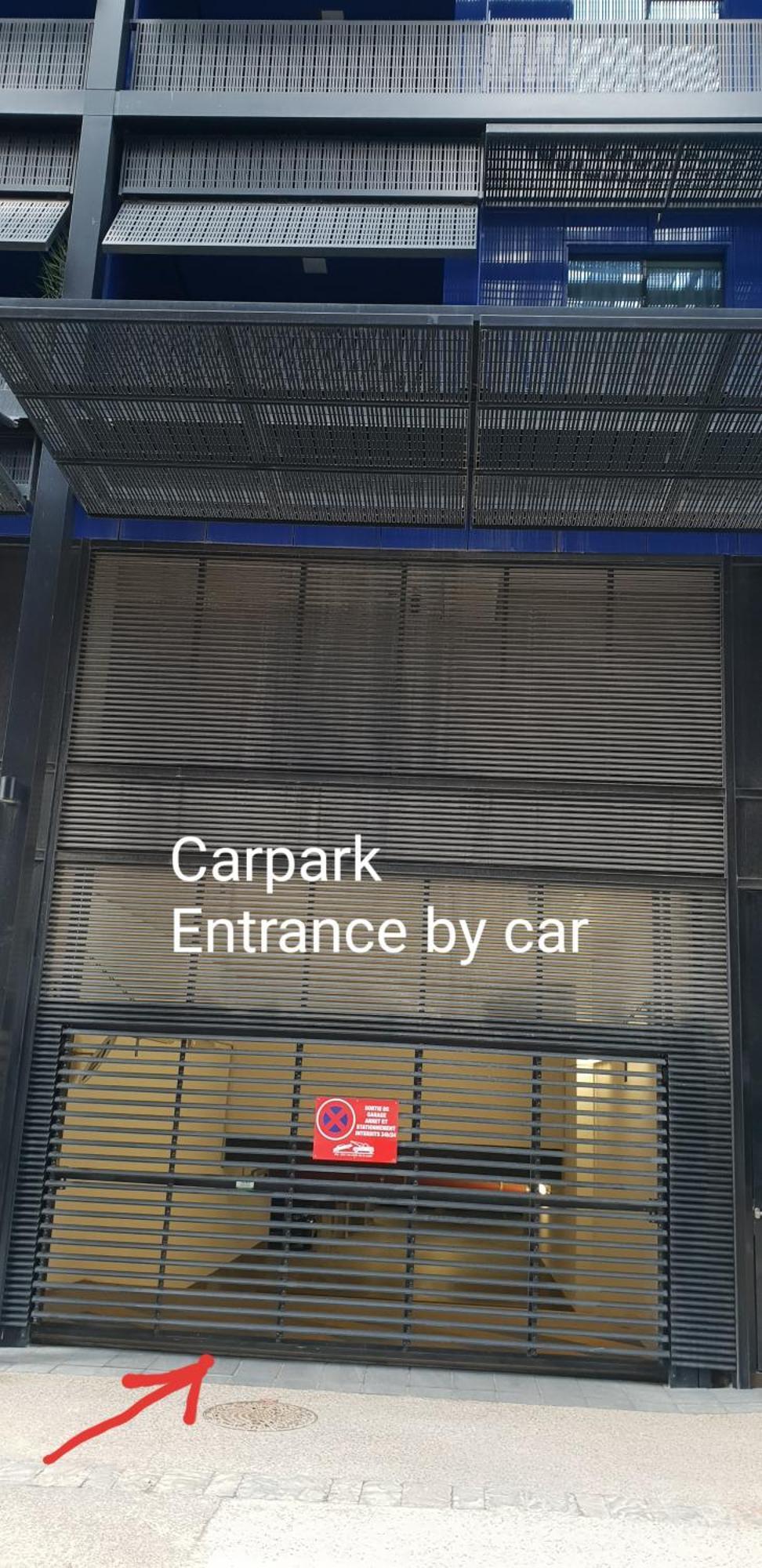 Bel Appartement Contemporain Avec Terrasse Climatisation Et Parking Payant En Option Strasbourg