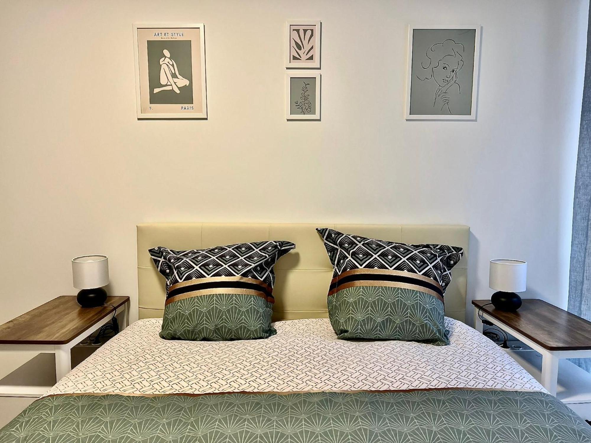Daire Grand Neuf Lumineux, Parking Gratuit, 10 Min Centre Strazburg