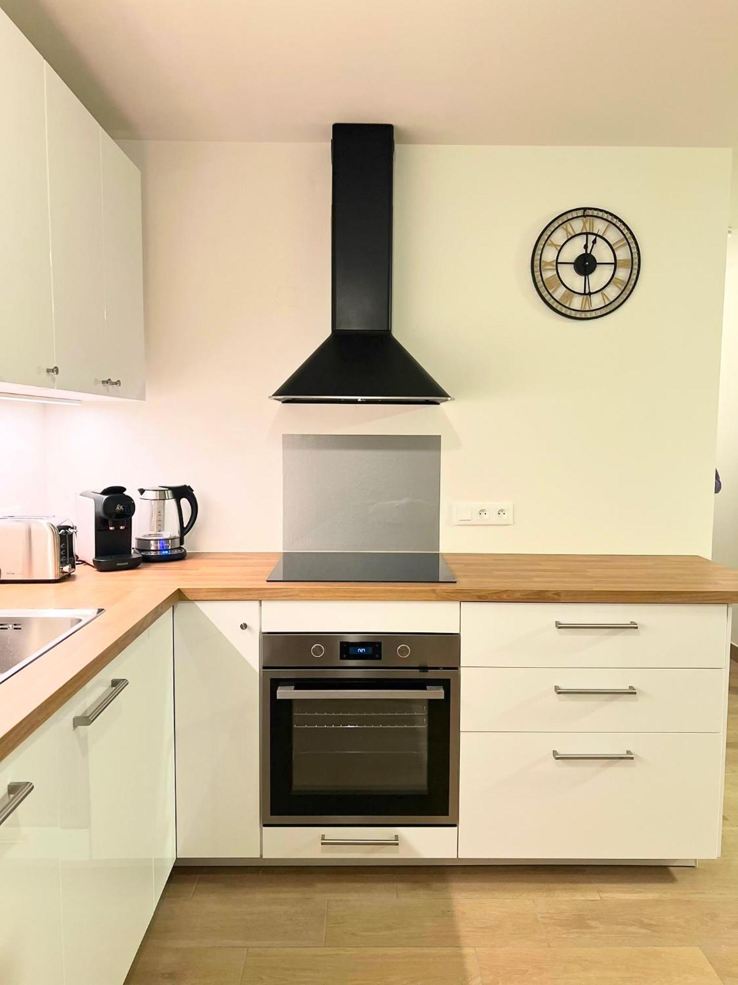 Daire Grand Neuf Lumineux, Parking Gratuit, 10 Min Centre *