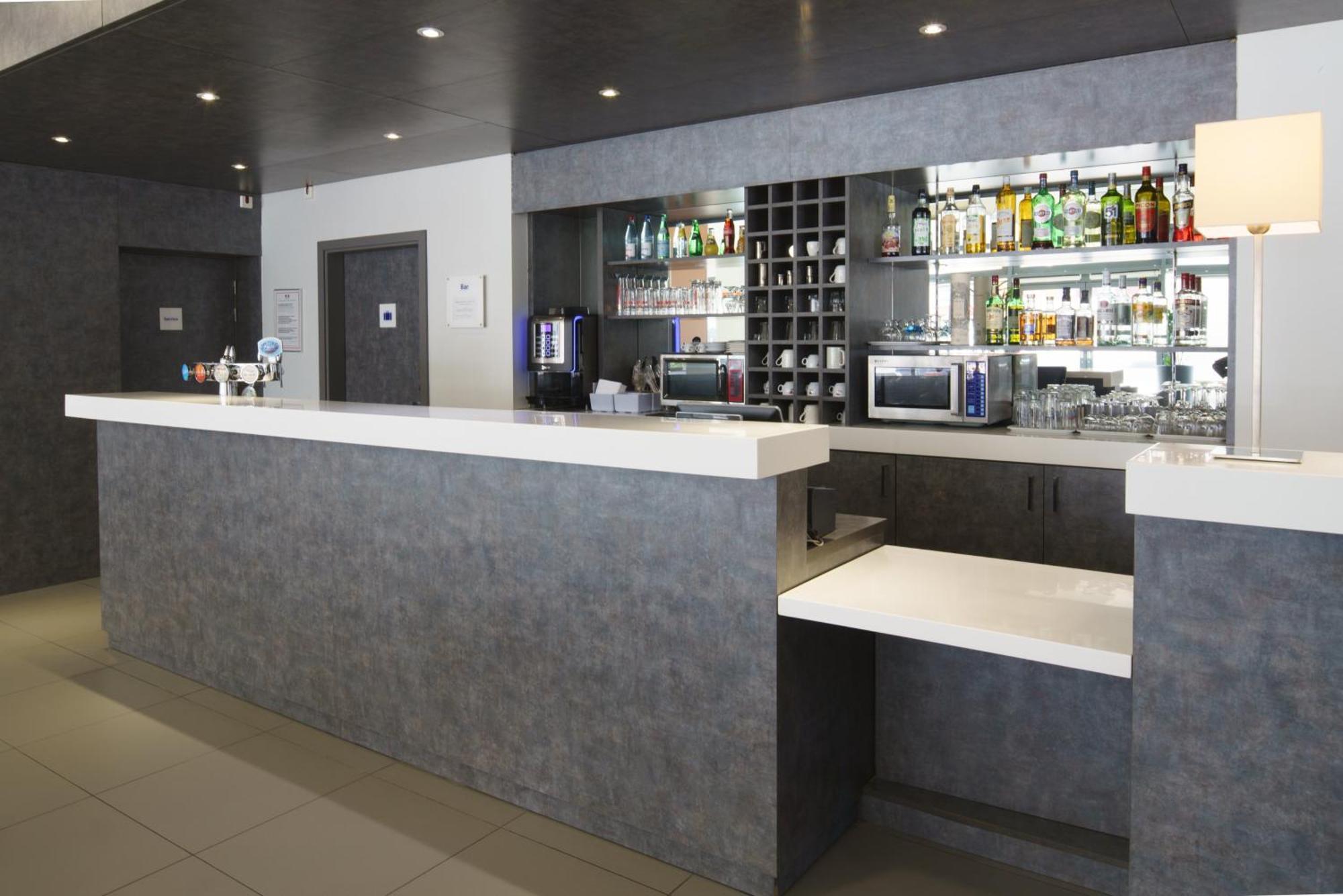 Express Centre By Ihg Otel