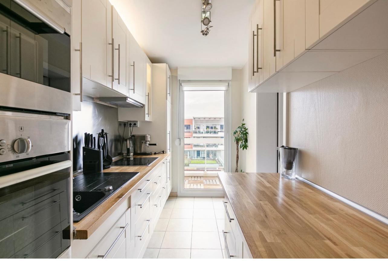 Climatise 3 Etoiles T3 Chic A Avec Billard Et Terrasse Appartement