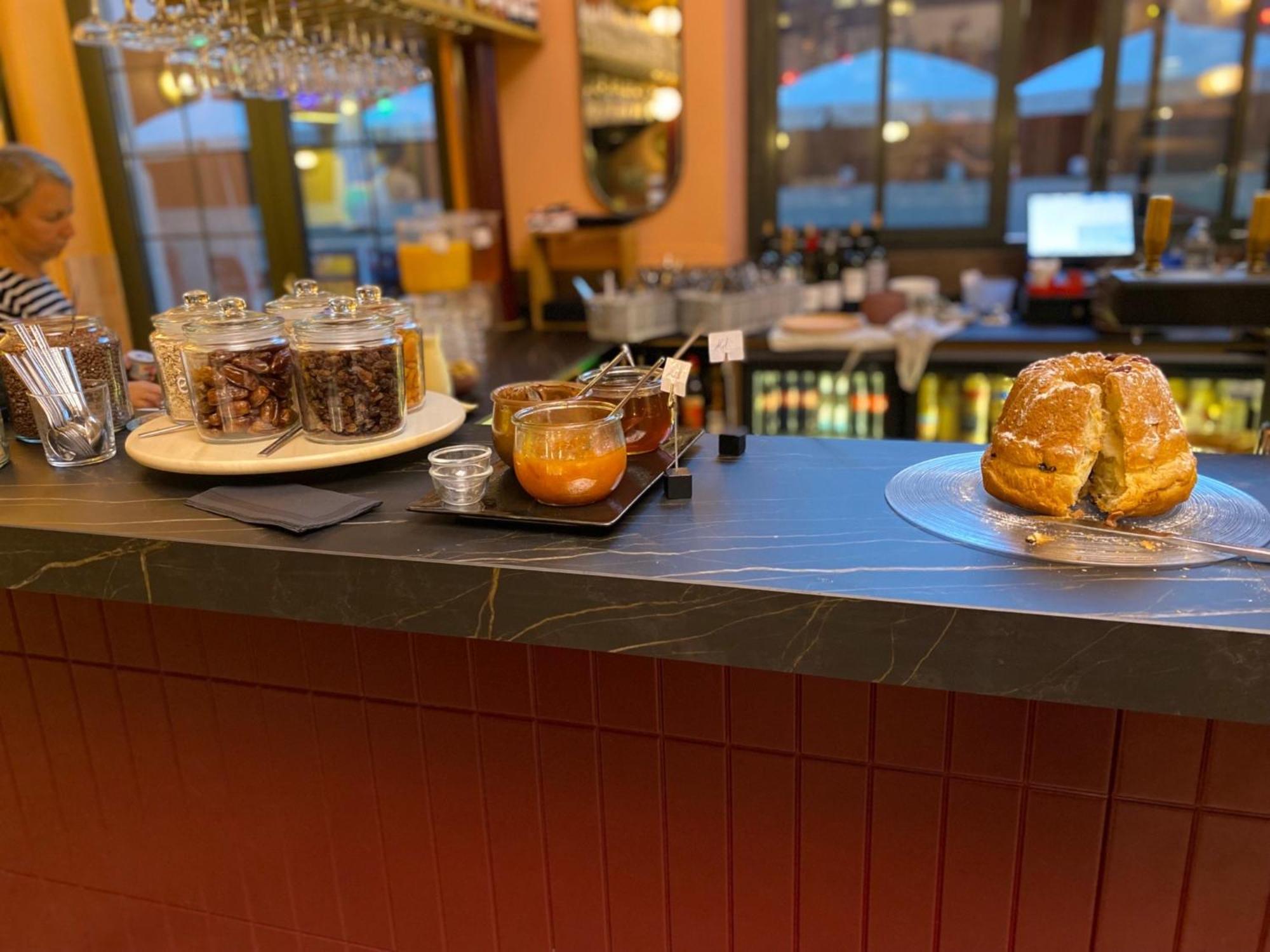 Clapclap Hotel, Food & Bar Hotel 3*