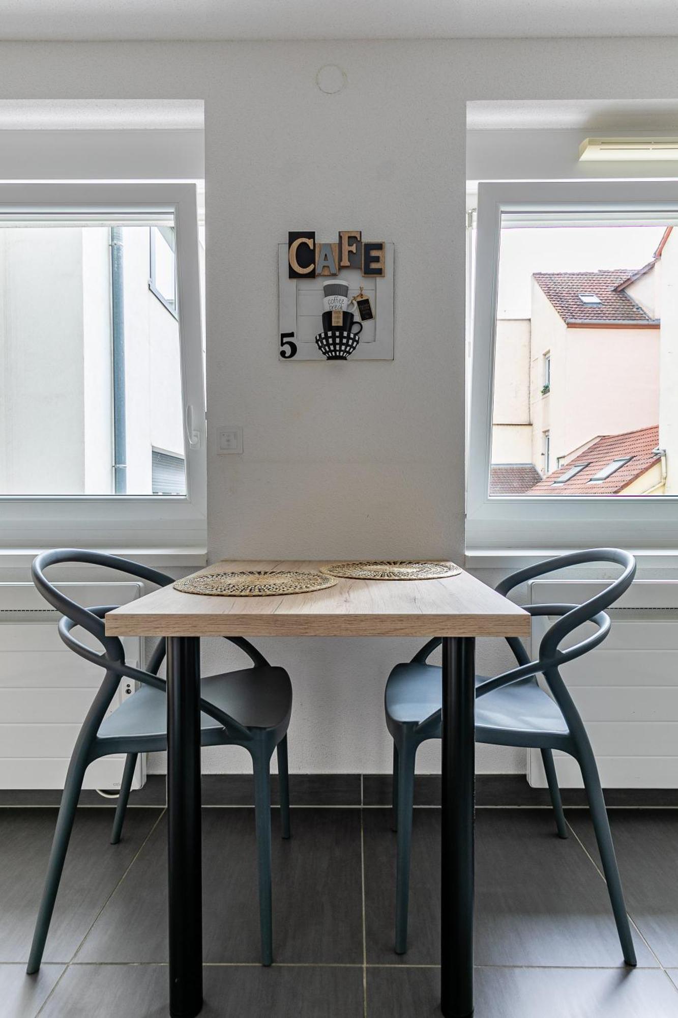 Appartement Le Premium, Hyper Centre, Equipe