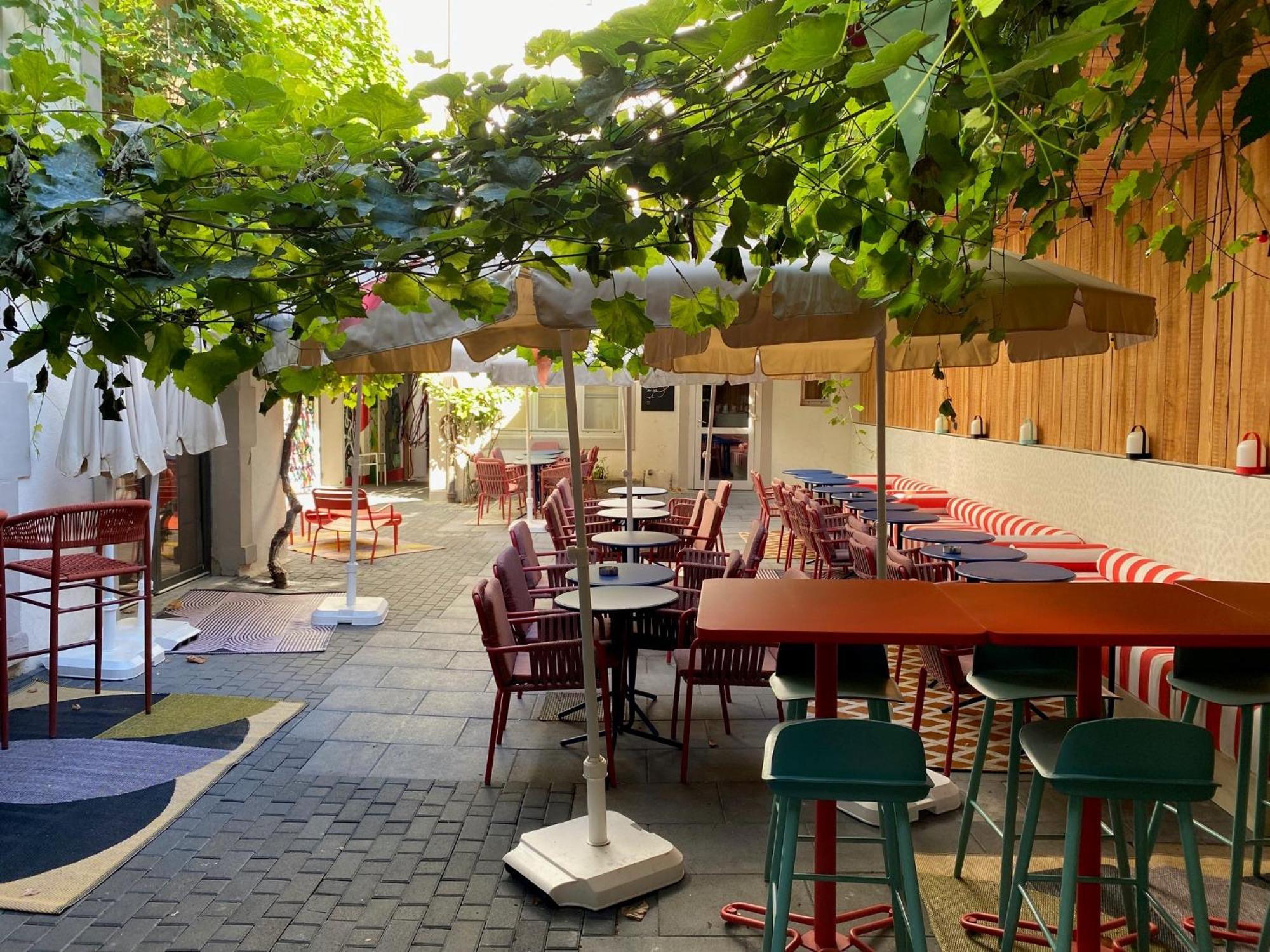 Clapclap Hotel, Food & Bar Hotel 3*