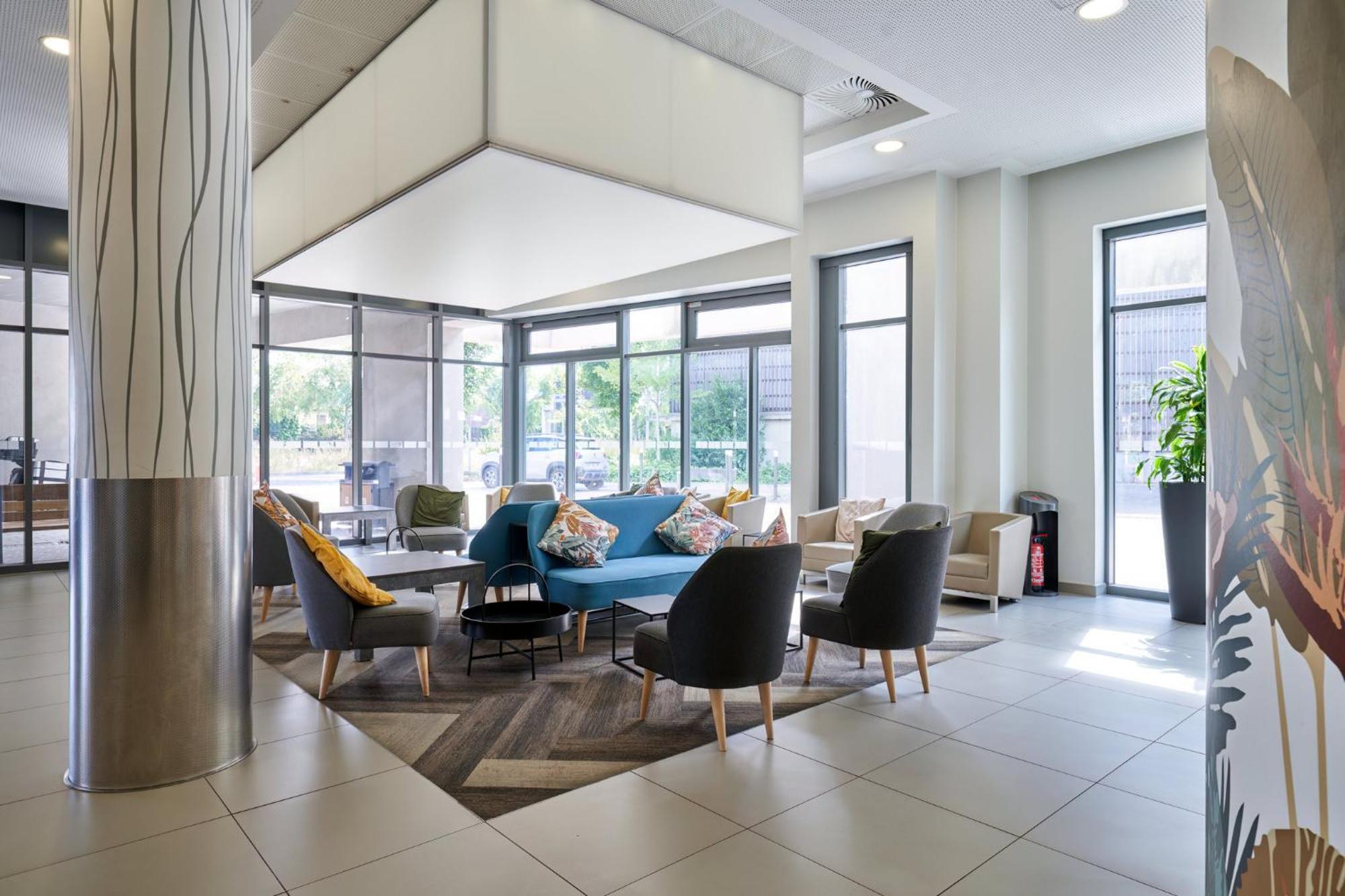 Express Centre By Ihg Otel 3*