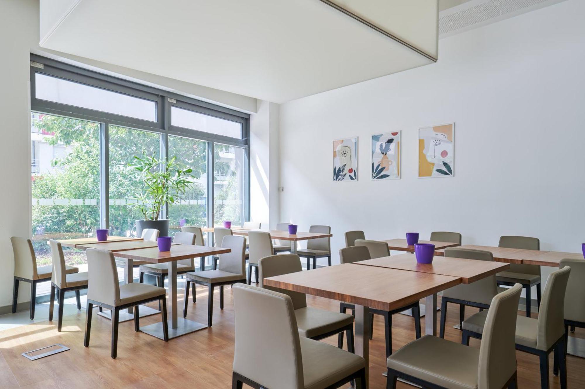 Express Centre By Ihg 3*