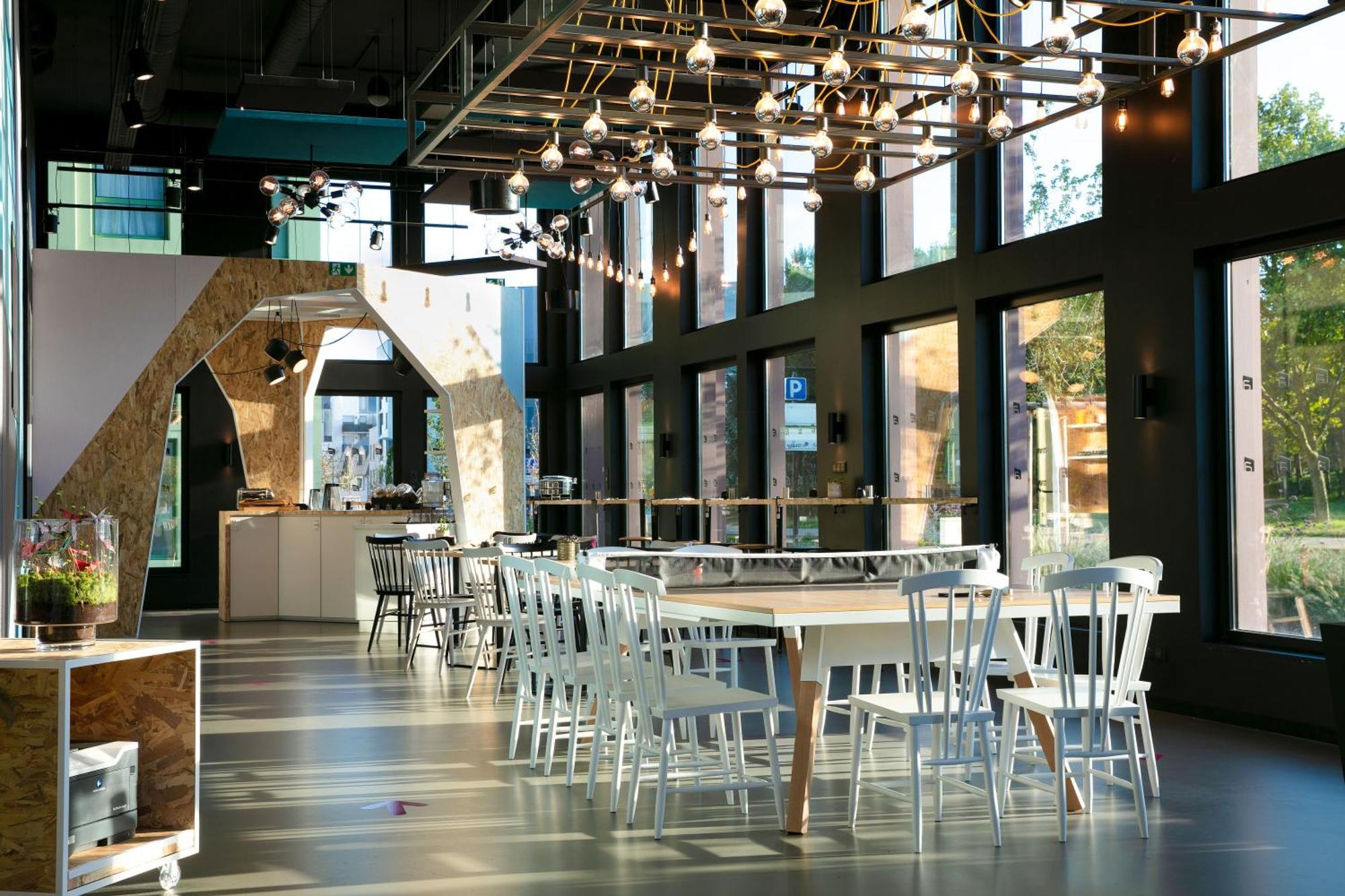 Aloft Centre Otel