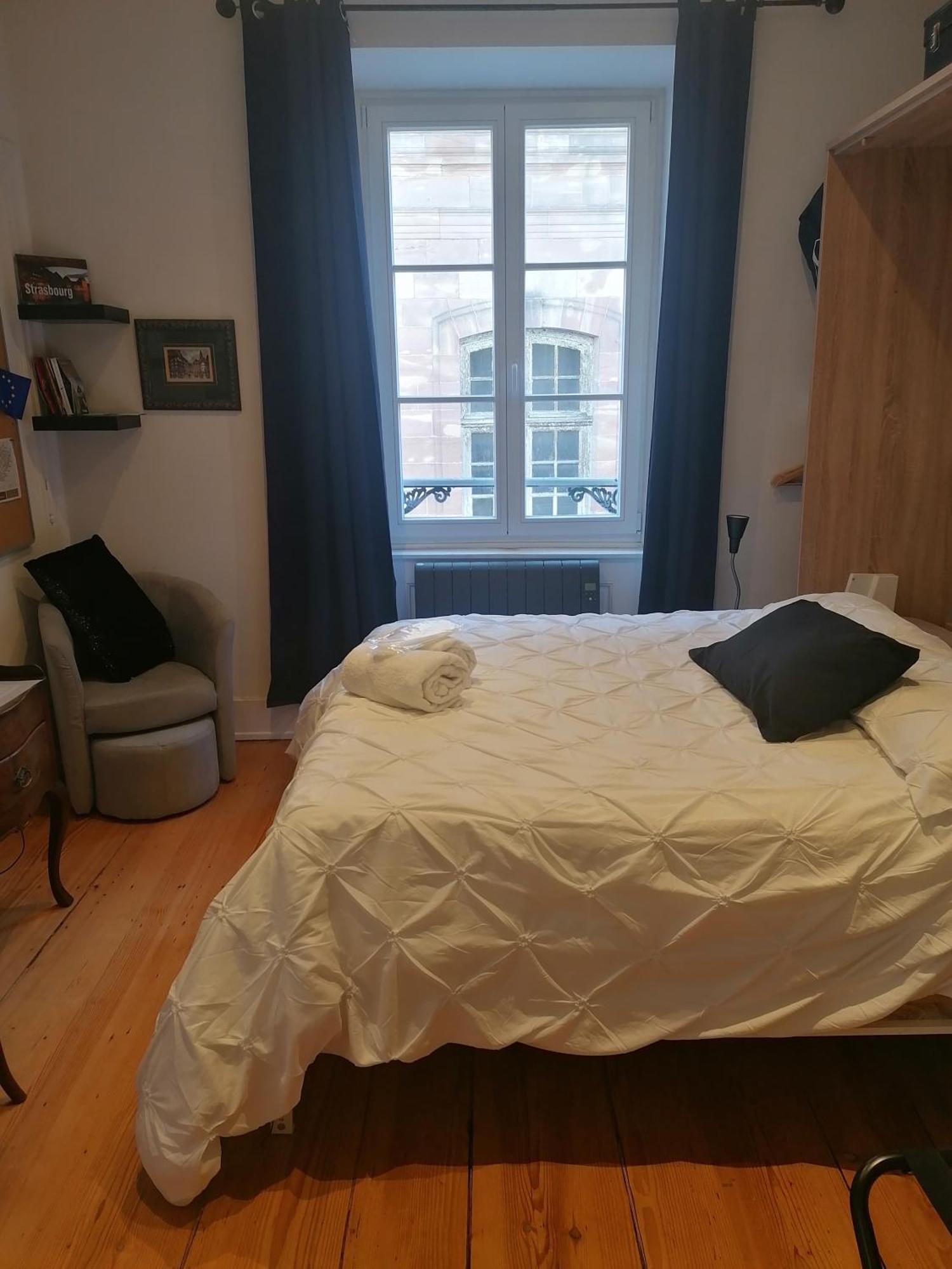 Apartament A La Tour Des Rohan