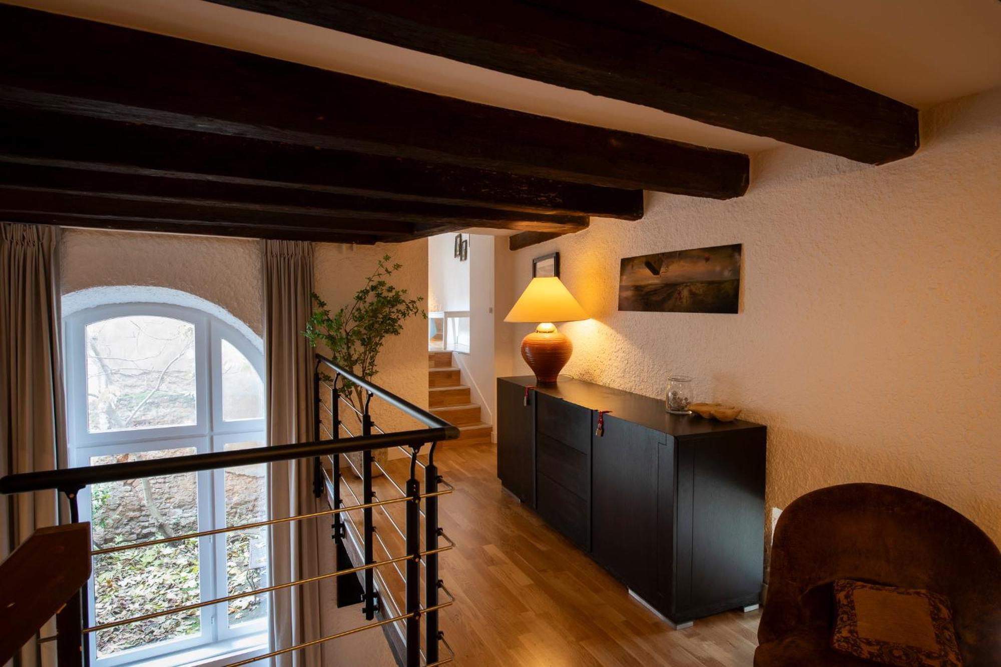 La Petite Cour - Atypique, Calme Et Cozy Apartment Strasbourg