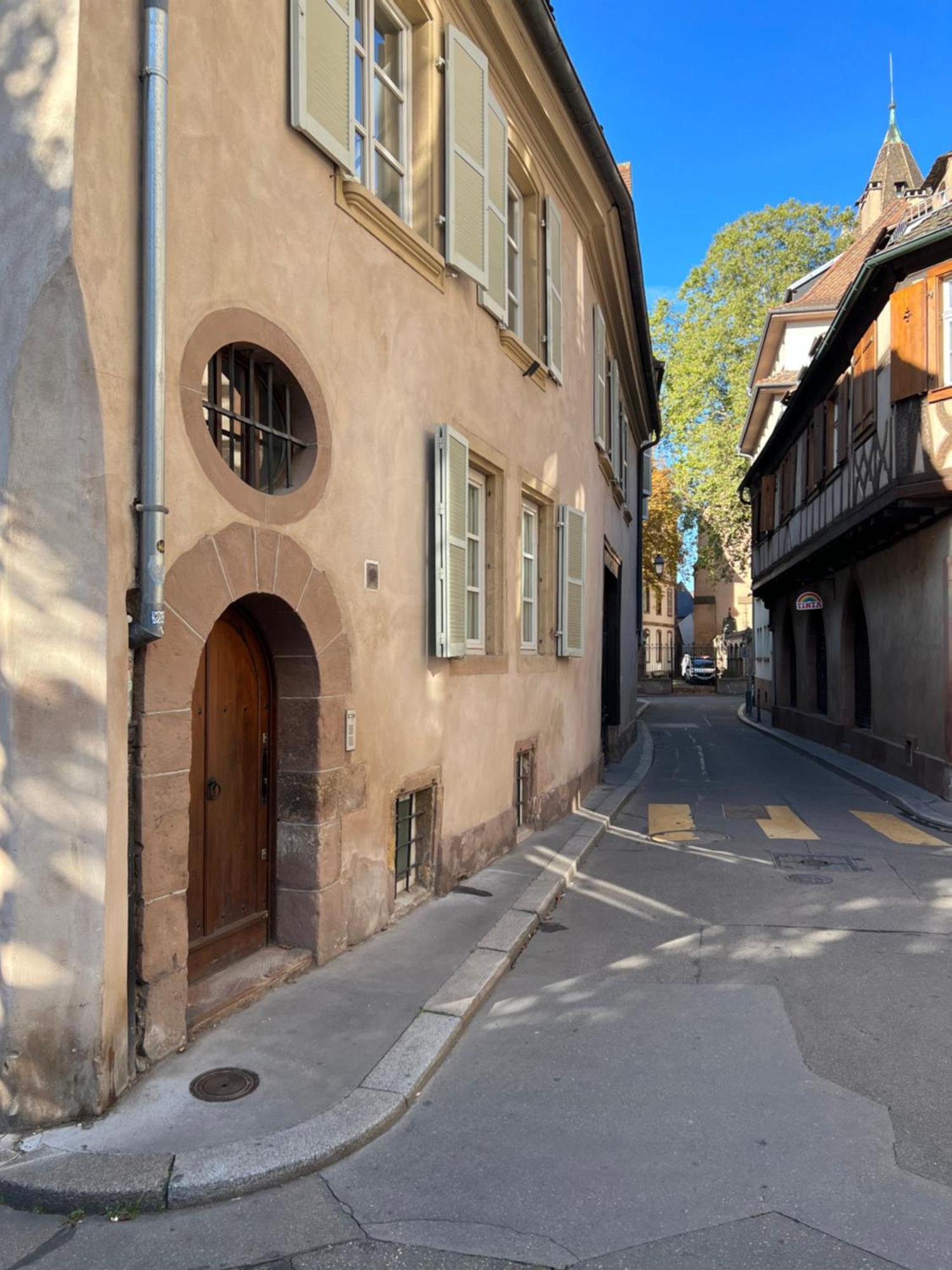 La Petite Cour - Atypique, Calme Et Cozy Apartment