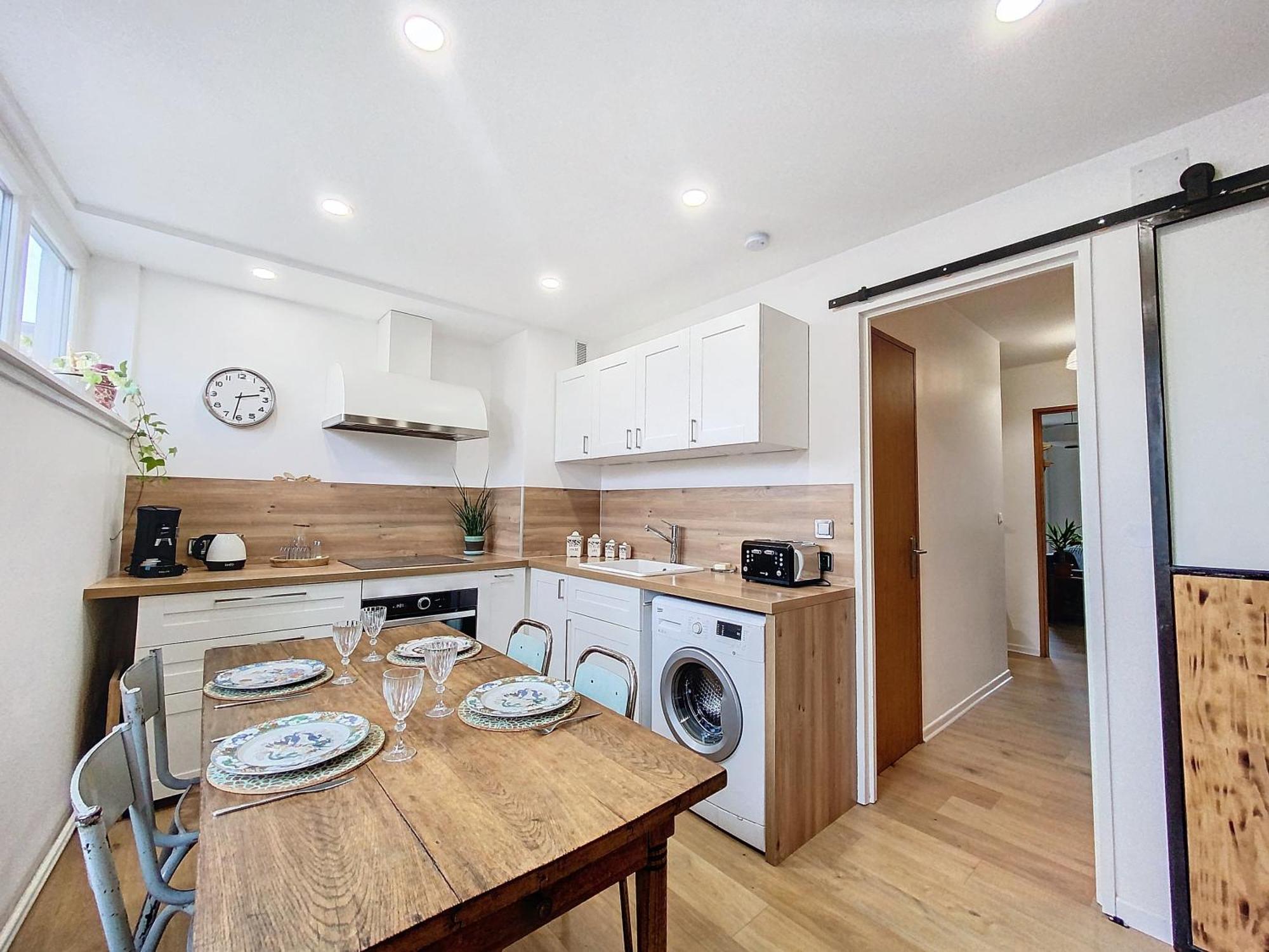 Appartement Wooden - Renove - Cosy - Proche Centre-ville - Transports *