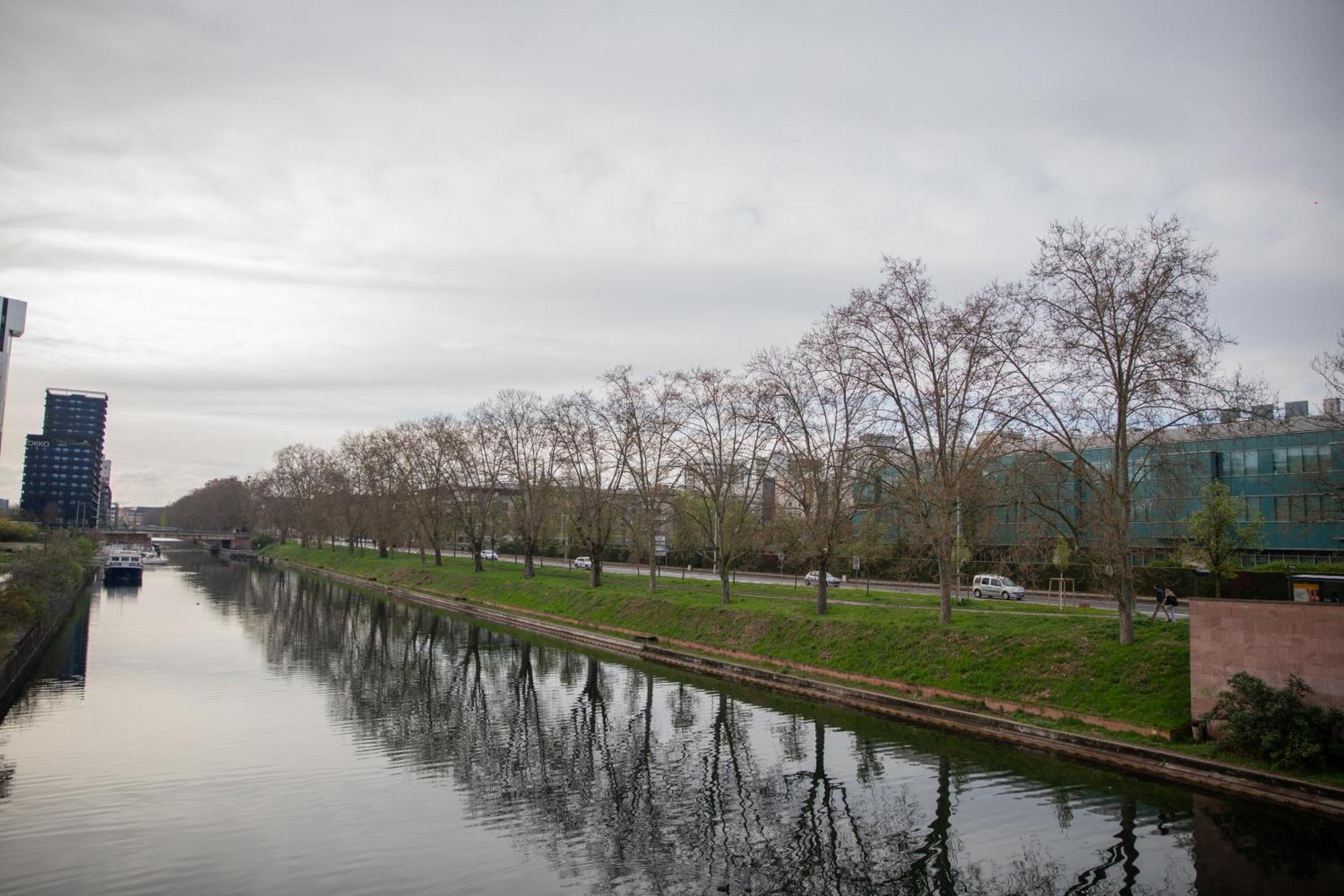 Moderne Au Centre