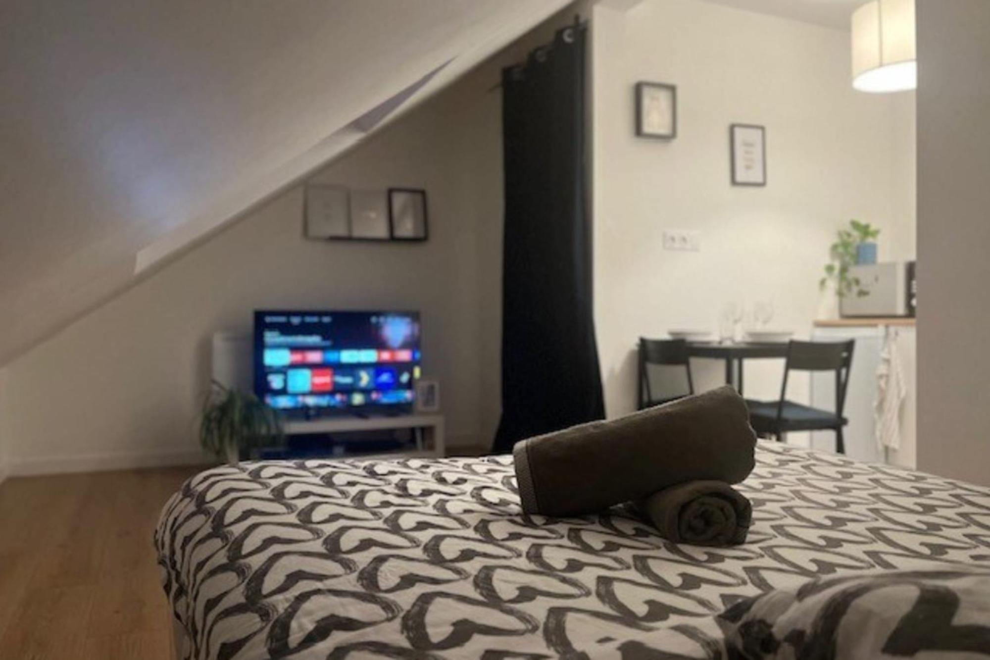 Cosy Rent Studio 3 -gare - Tv - Wifi *
