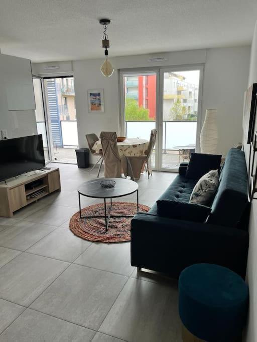 Proche Du Centre Avec Grande Terrasse *