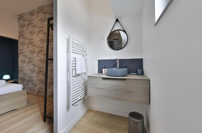 Apartment La Peniche De Fabrice Avec Jacuzzi Privatif