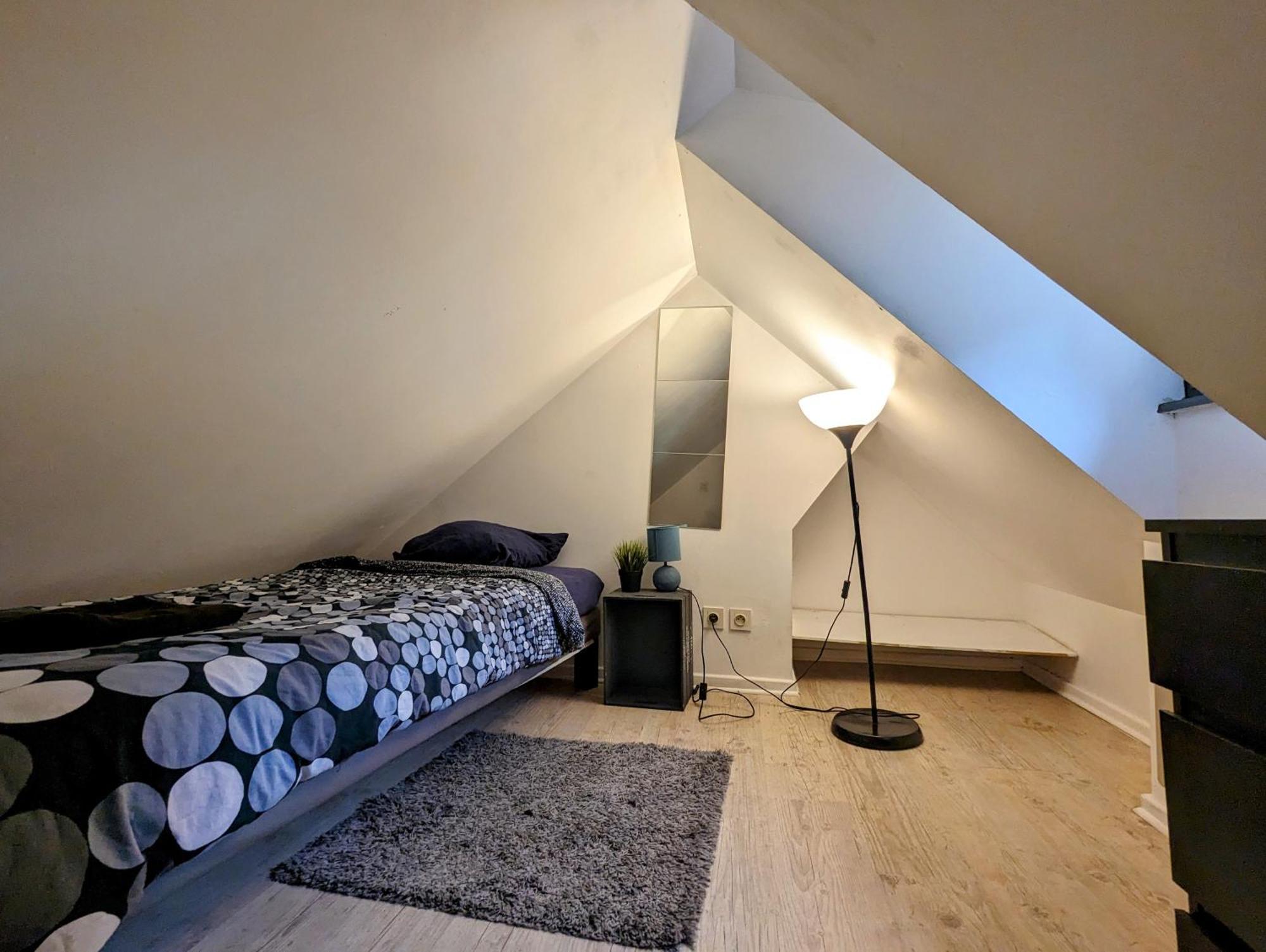 Daire Triplex Place De La Cathedrale *
