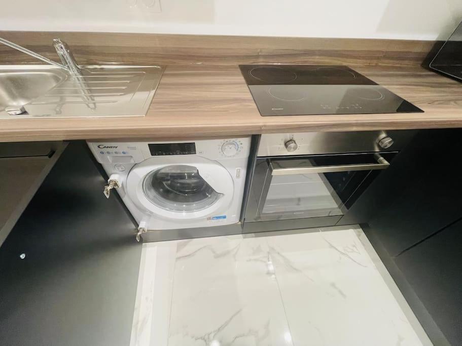General - Hyper Centre Apartment *