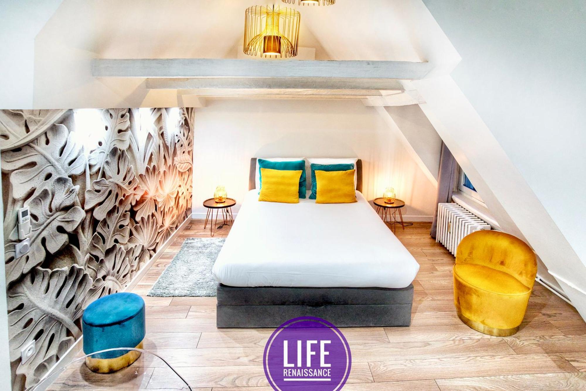 Life Renaissance - New Concept - Place Kleber * Estrasburgo
