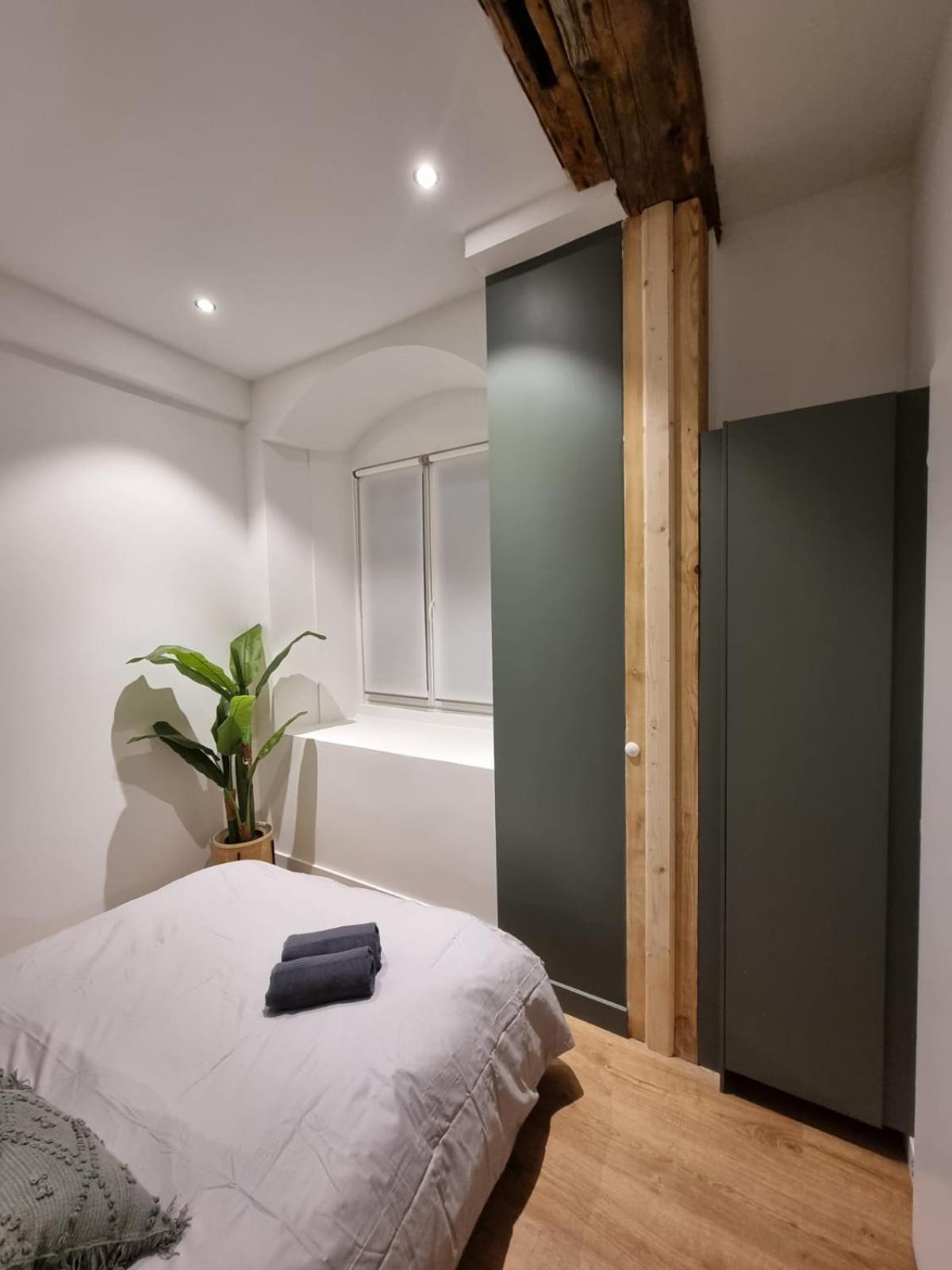 Hyper Centre Apartament *