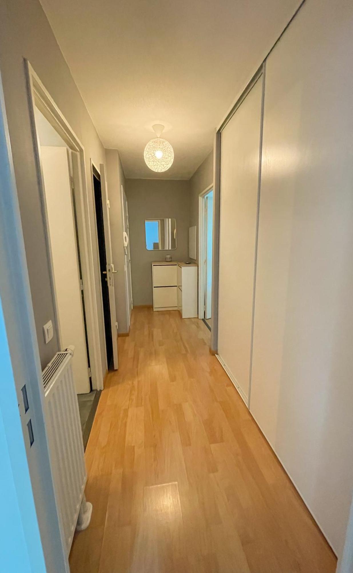 Neudorf + Garage Apartamento