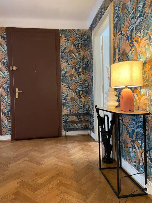 Charismatique Orangerie-10min Parlement Eu-wifi-tv Apartment *