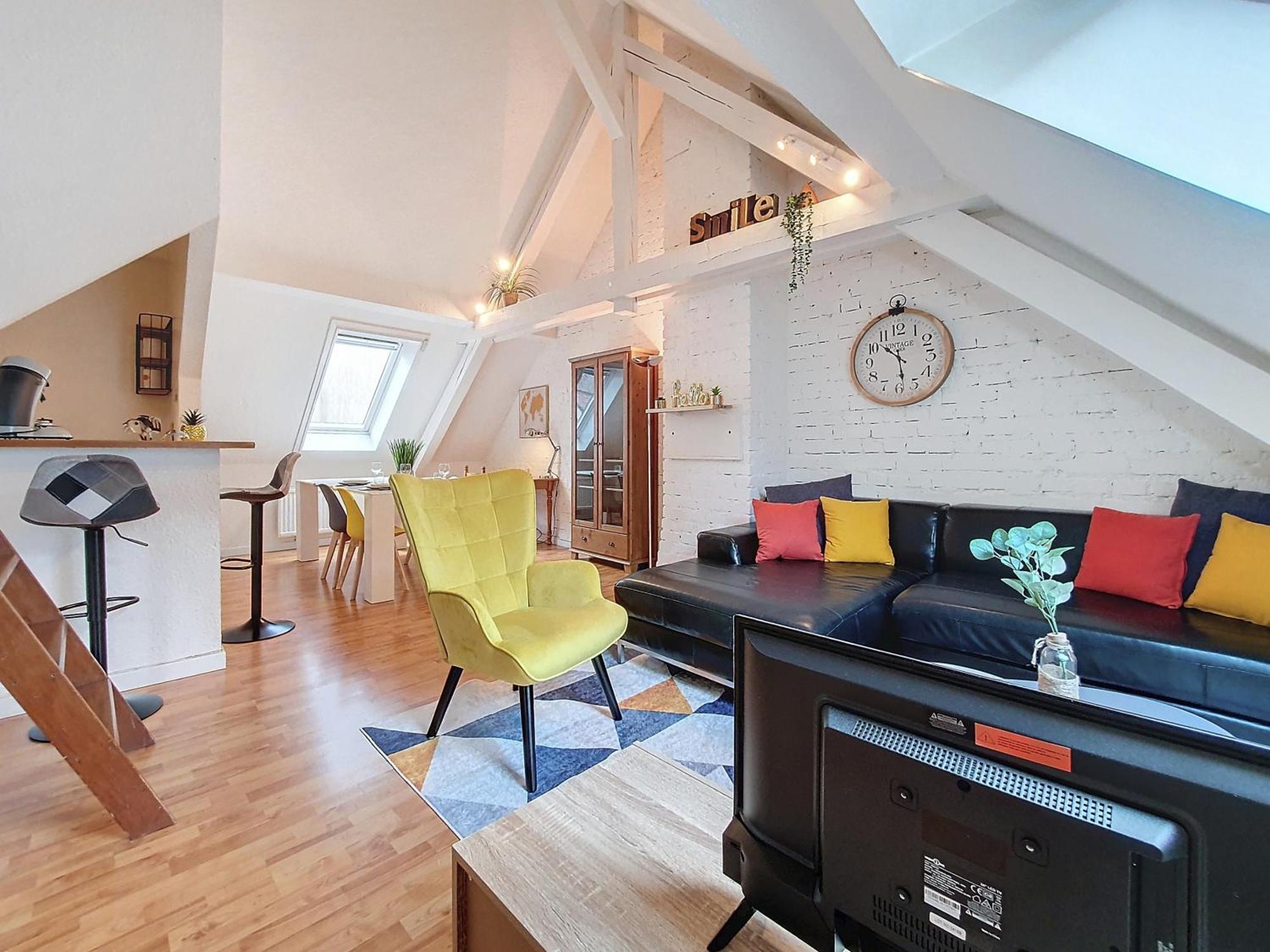 Skyward - Hypercentre - Confort - Rue Pietonne - Calme - Authentique Apartment Strasbourg
