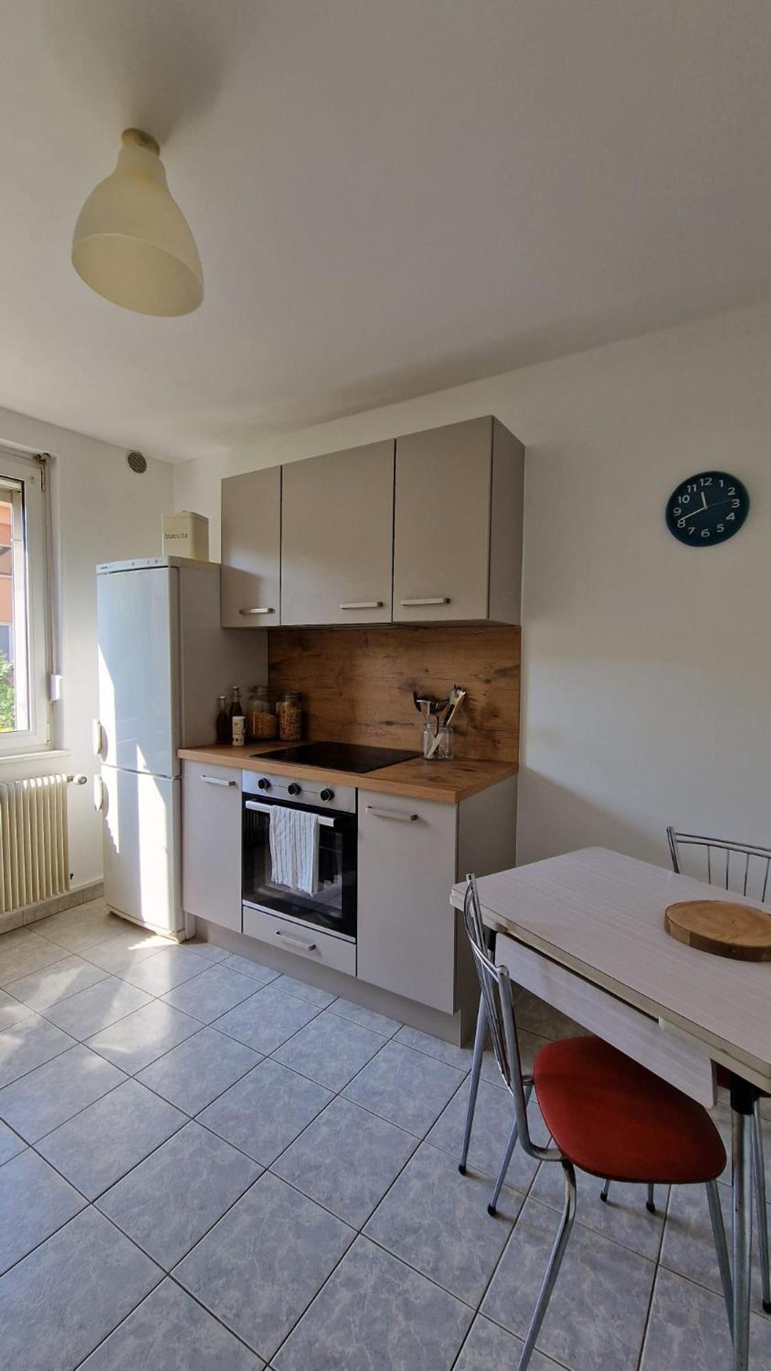 Spacieux Proche Centre-ville Apartment *