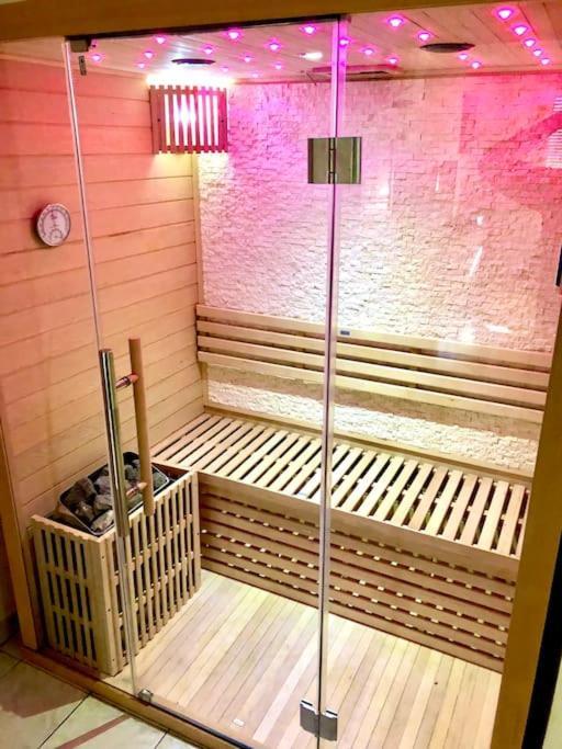 Grand Avec Sauna