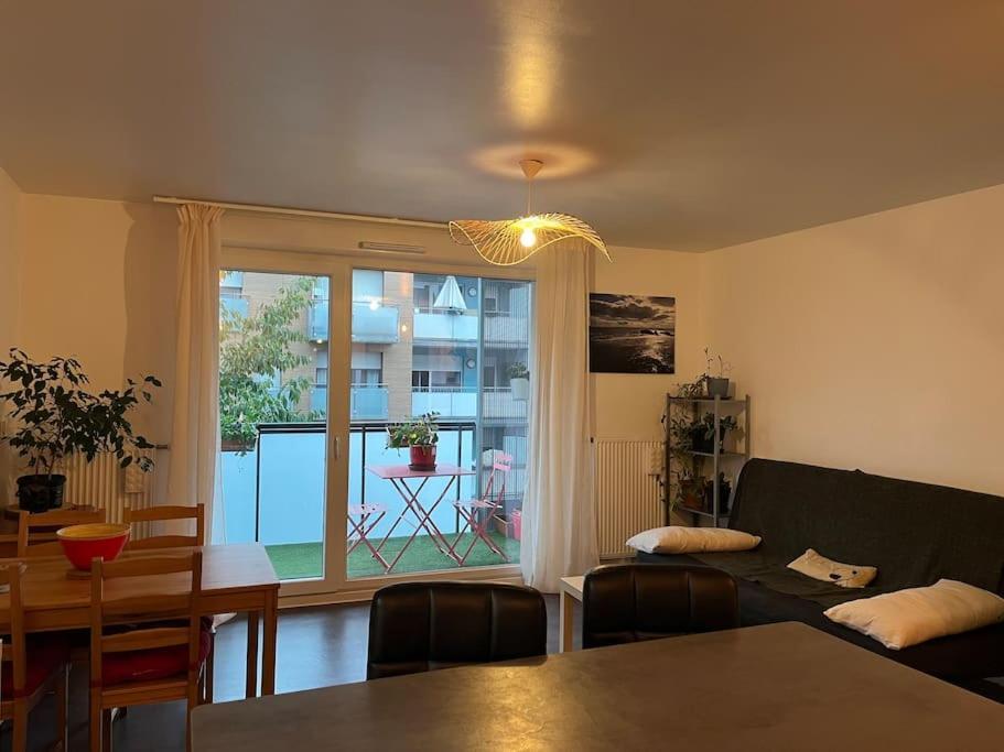 Rue Appartement *