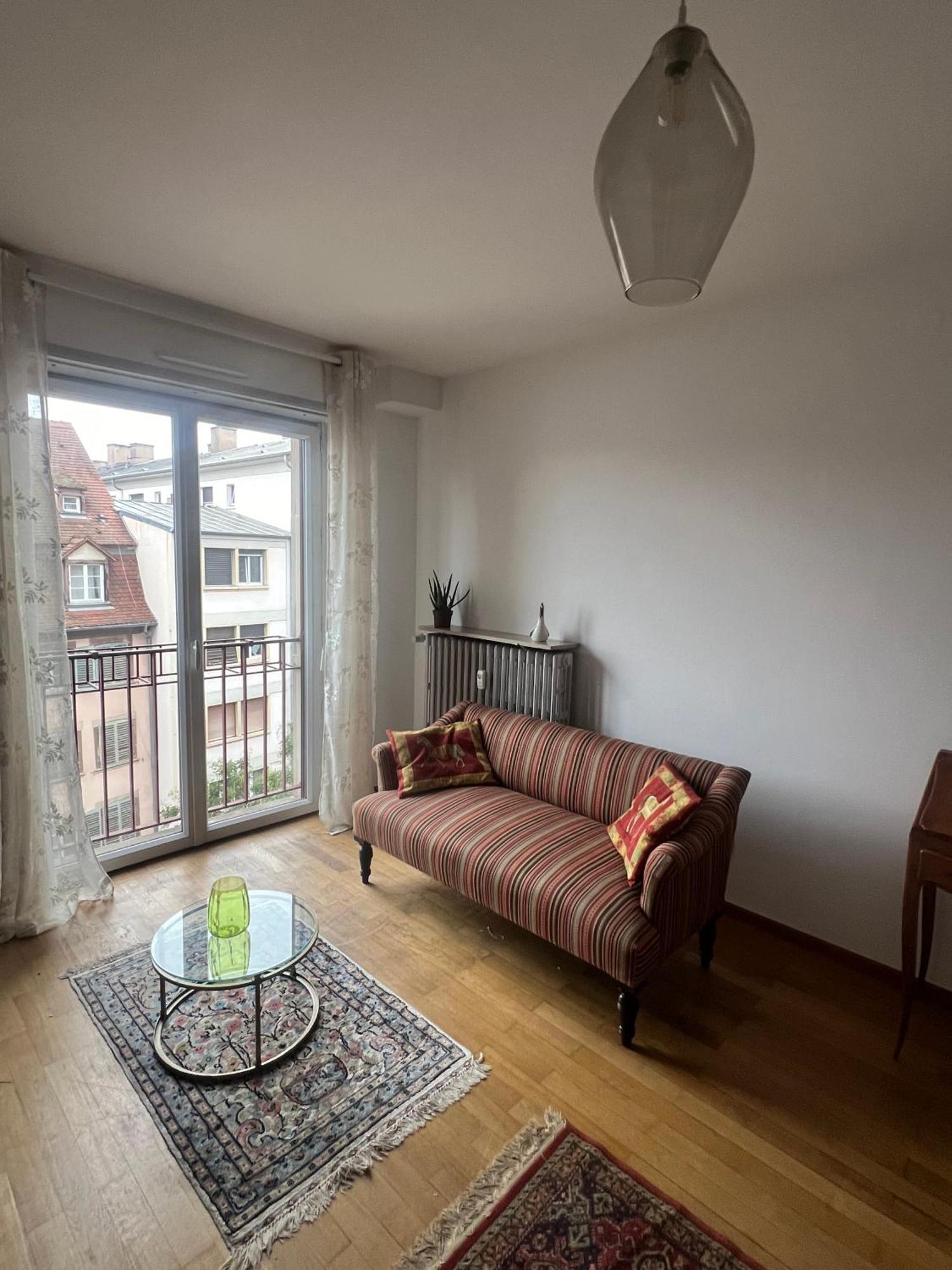 Apartment Spacieux 2 Pieces Hypercentre