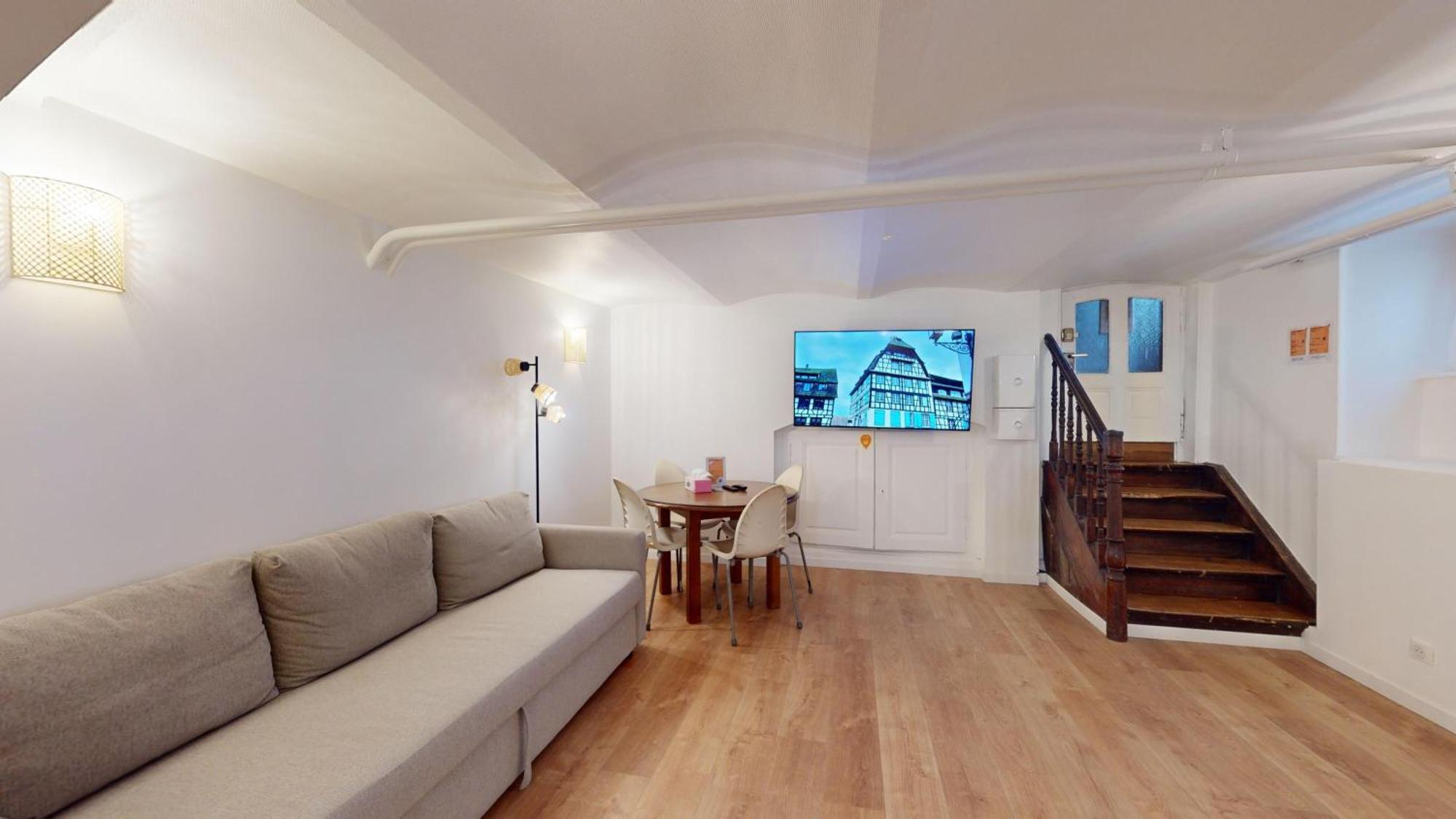 Castelnau Appartement *