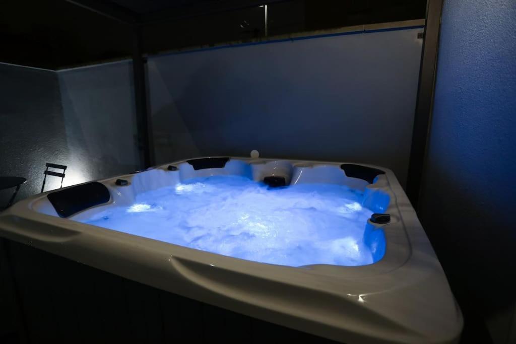 Apartment Duplex Chaleureux Avec Prive