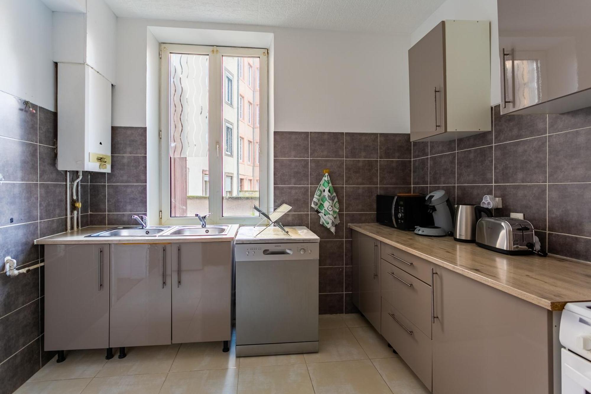 Confortable A 10 Min Du Marche De Noel Apartment *