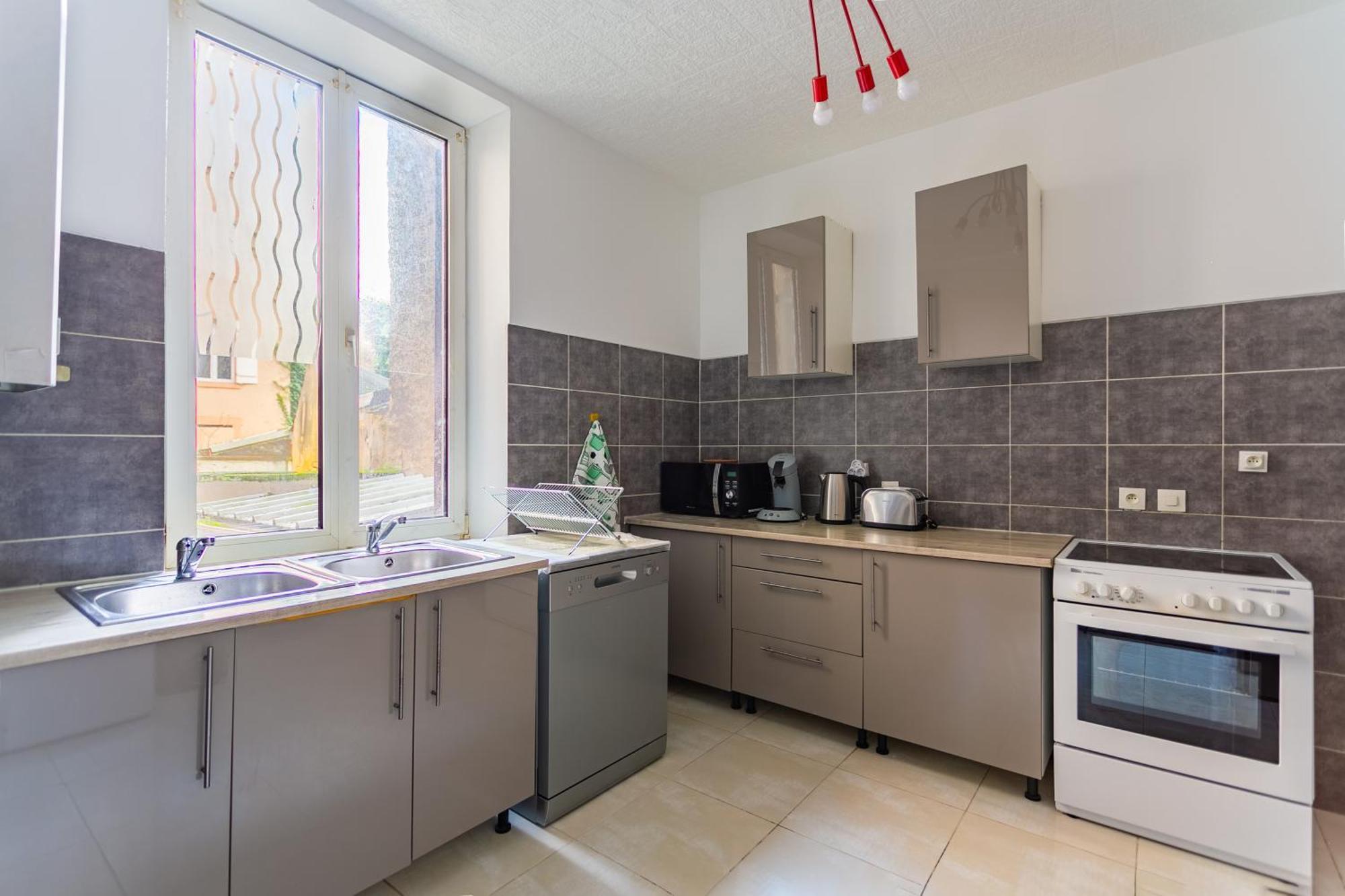 Apartment Confortable A 10 Min Du Marche De Noel *