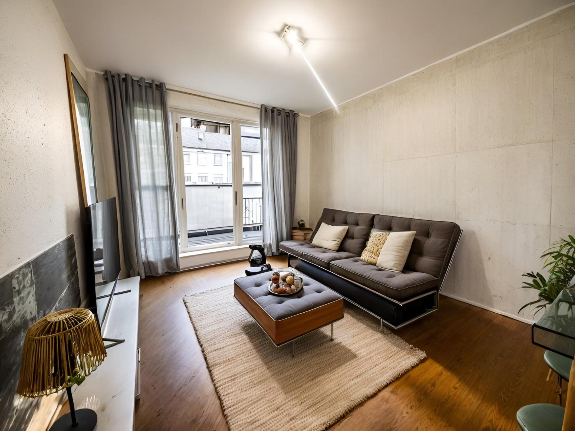 Apartment Stbg Bel Avec Balcon *