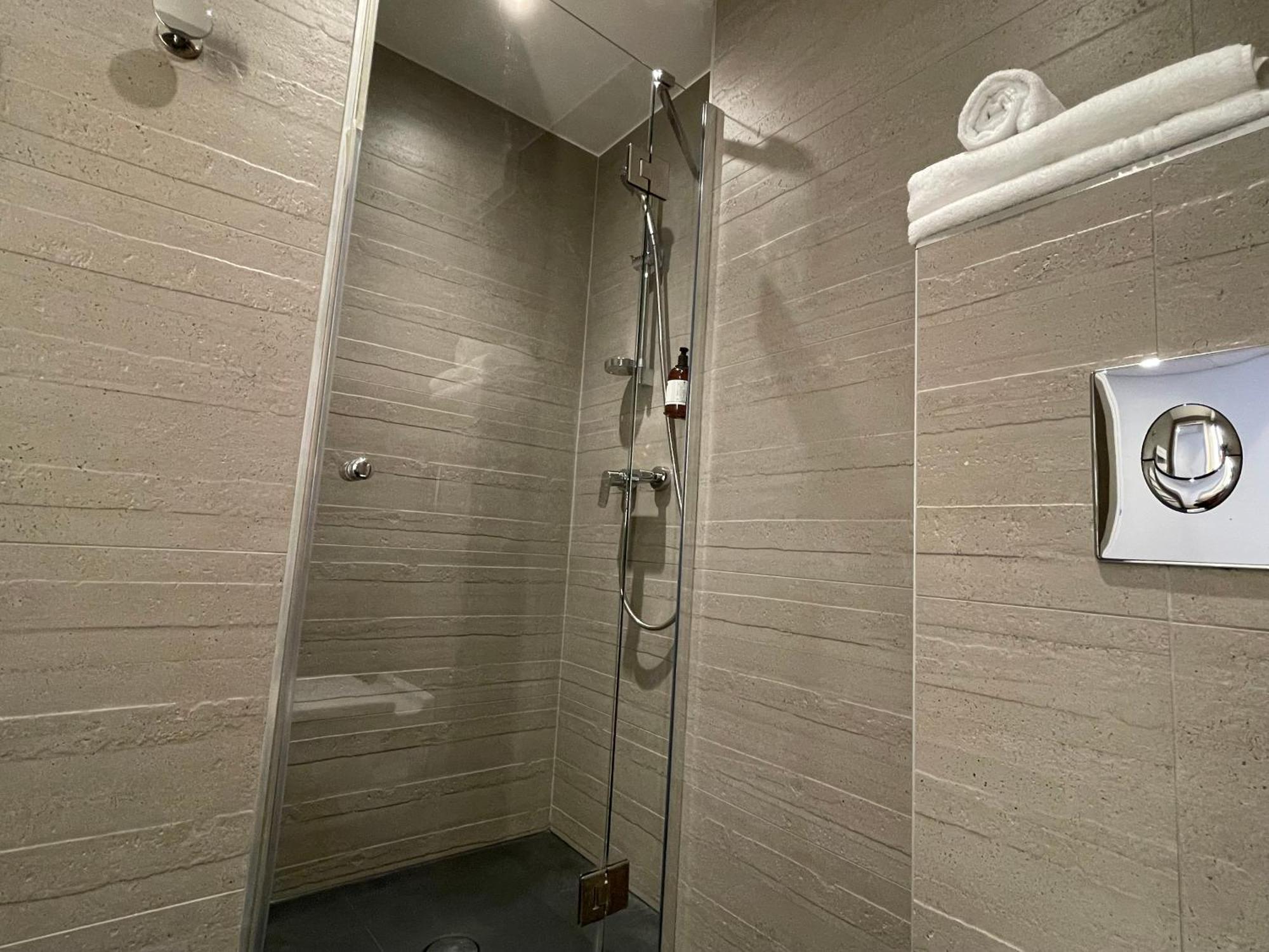 Hotel Clapclap Hotel, Food & Bar Strasburg